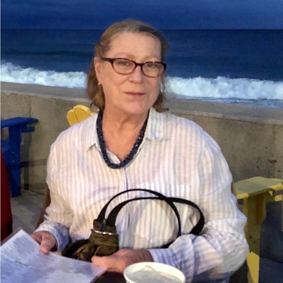 Meet your Posher, Tamara - Picture 2 of 2